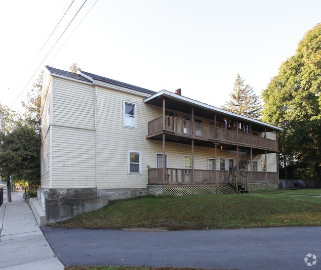 87 Broadway OffCampus Housing, Fort Edward, NY ForRentUniversity