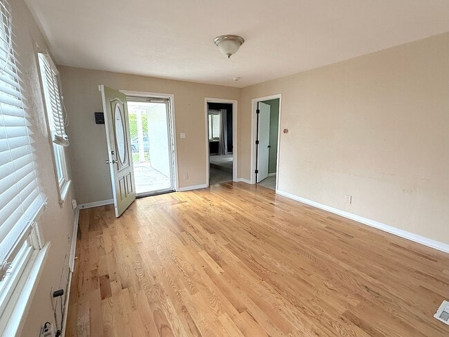 Photo - Cute Home in Westside South Neighborhood