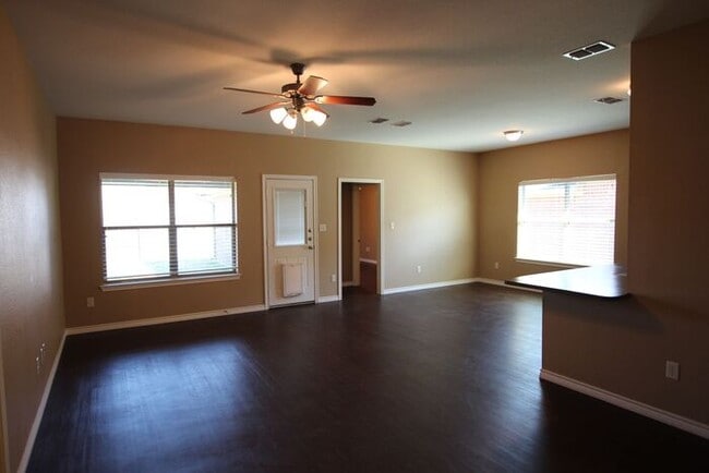 Photo - COMING SOON! - Gorgeous 3 Bedroom Home in ...