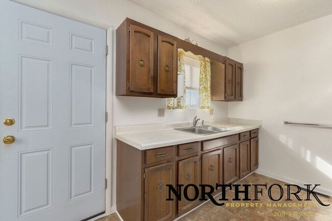 Photo - 615 Dearborn St Unidad #1