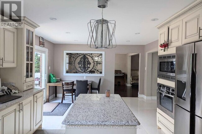 Photo - 81 Oxford St