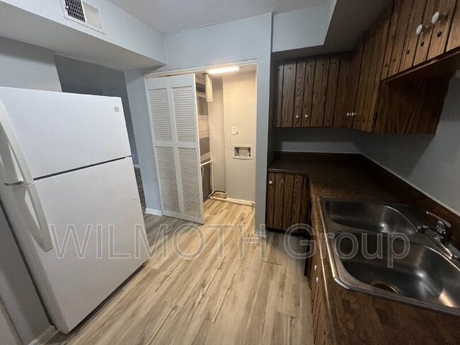 Photo - 1320 Millerwood Dr Unit #3