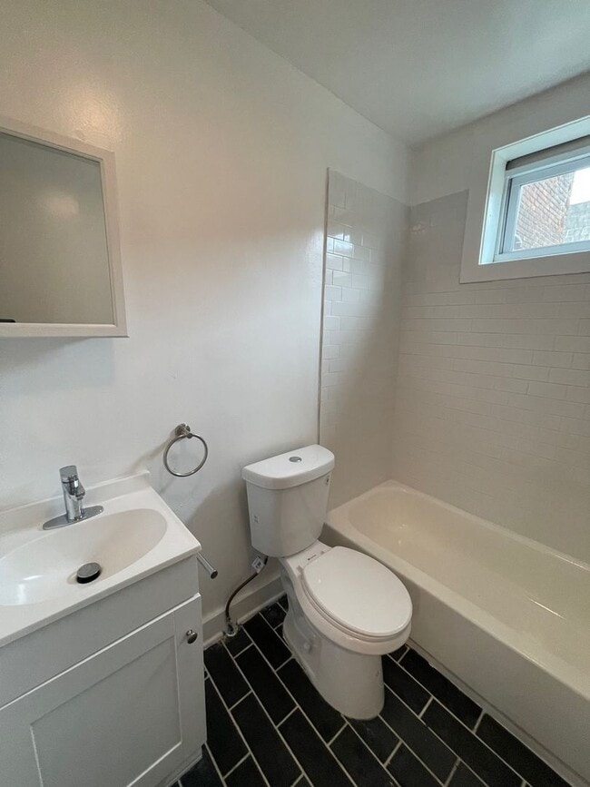 Photo - 8 William St Unit 1