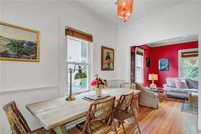 Photo - 24 Hunter Ave