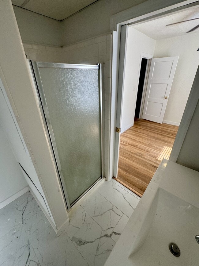 Photo - 1530 Yancey St