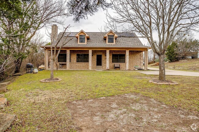 Building Photo - Country Living-  3 Bed, 2 Bath Ranch Style... Rental