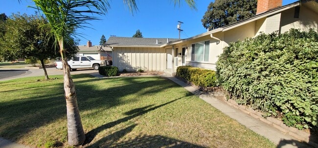 Photo - 4608 Mark Twain Pl