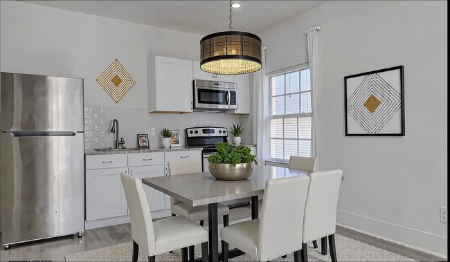 Photo - Charming 1-Bedroom Apartment in Sherman! Unidad 121 W Moore St -  101