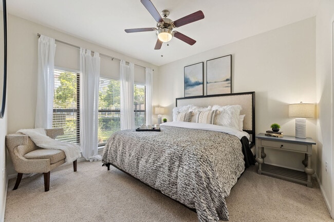 1BD, 1BA - 775SF - Bedroom