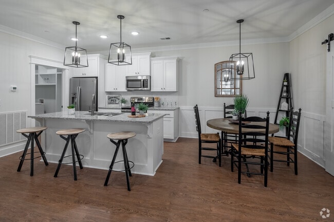 2BR, 2BA - Harper - 1,265SF - Dining