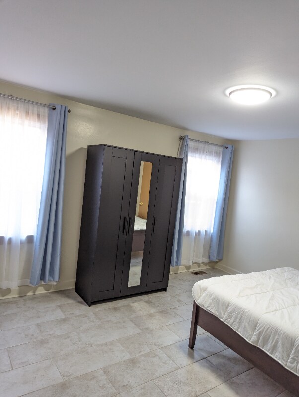 Photo - 3322 W Catalpa Ave Unit 1