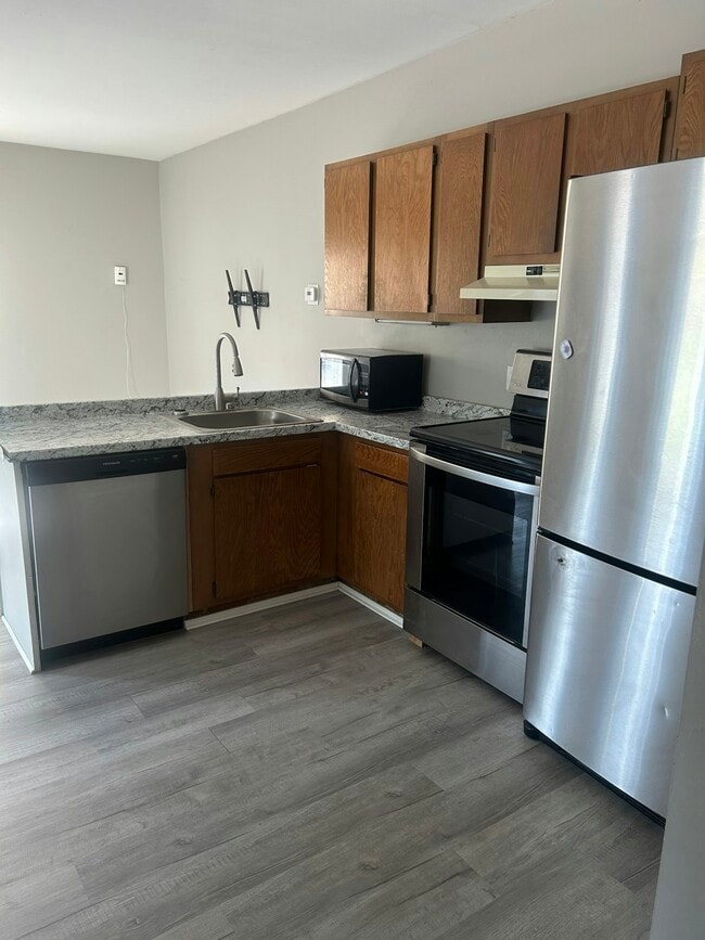 Building Photo - 3957 Buffalo St Unit 1