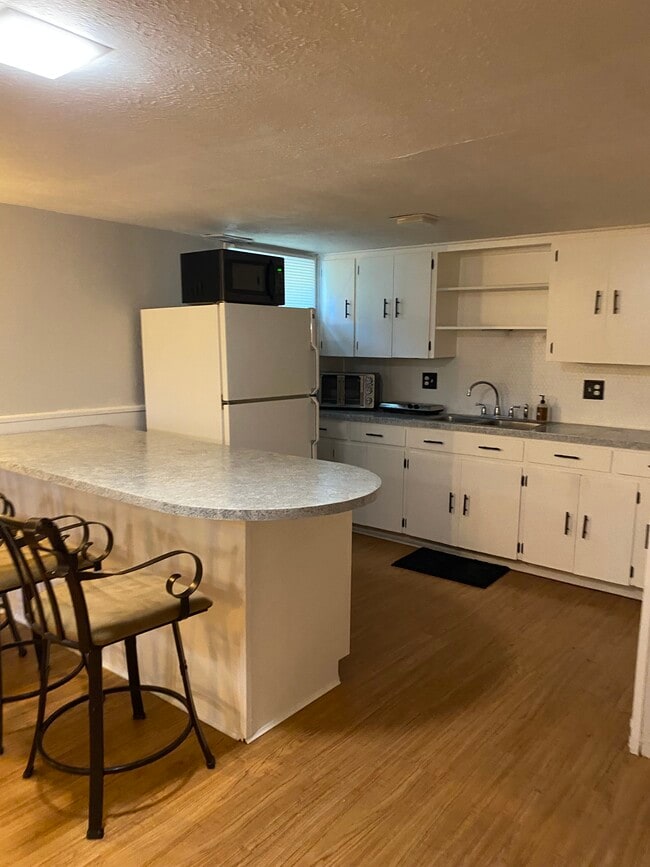 Building Photo - 2255 Gray St Rental