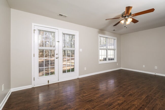 Photo - 2515 Dearborn Dr