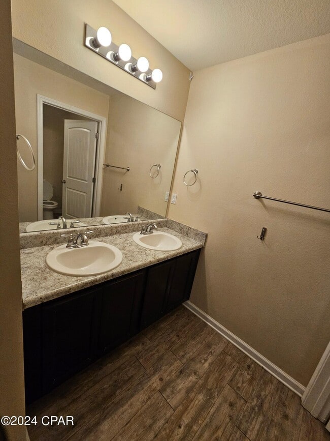 Photo - 4707 Windsor Park Ln