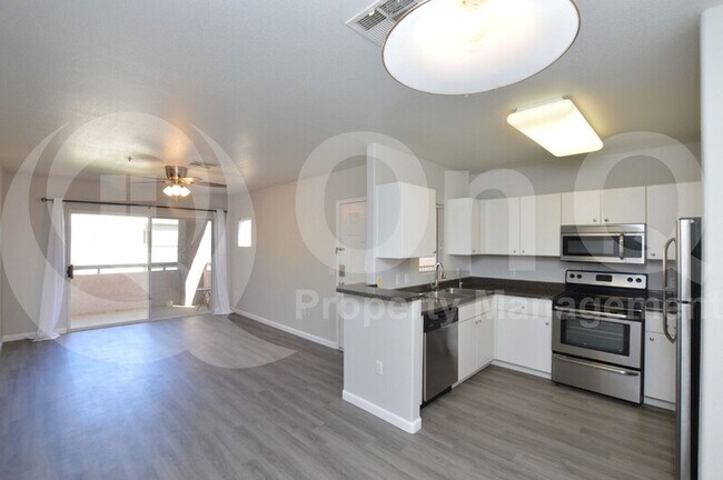 Photo - 1295 N Ash St Unit 427