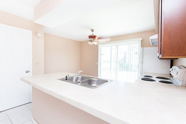 Photo - 1905 Caralee Blvd Unit 1