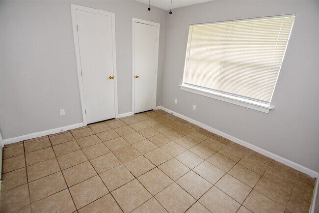 Photo - 1661 Northwood St Unit 1661