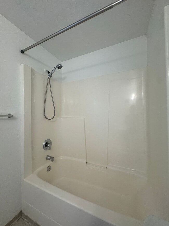 Photo - [COX] 2 Bed 1 Bath ~ West Eugene ~