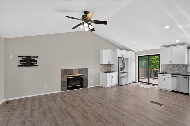 Photo - 16045 SW Baler Way