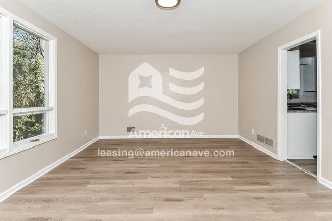 Photo - 4016 Williamsburg Dr