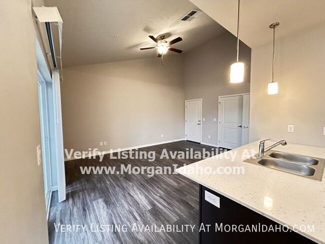 Photo - 1021 S Elder St Unit 302