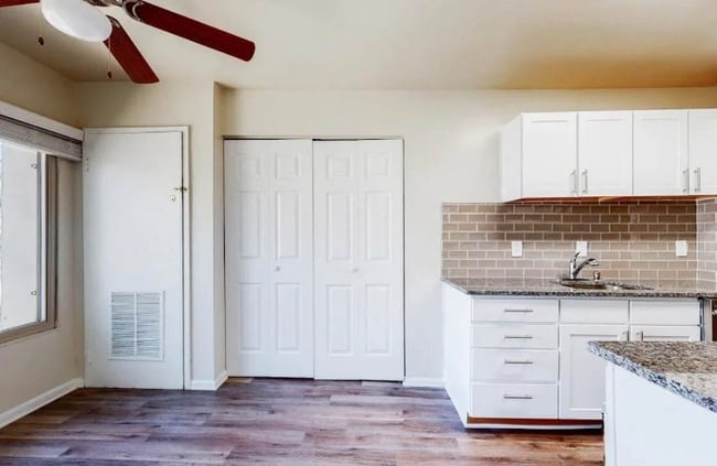 Photo - 14163 Castle Blvd Unit 204