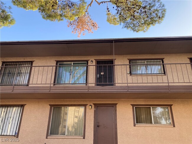 Building Photo - 575 S Royal Crest Cir Unit 13 Rental
