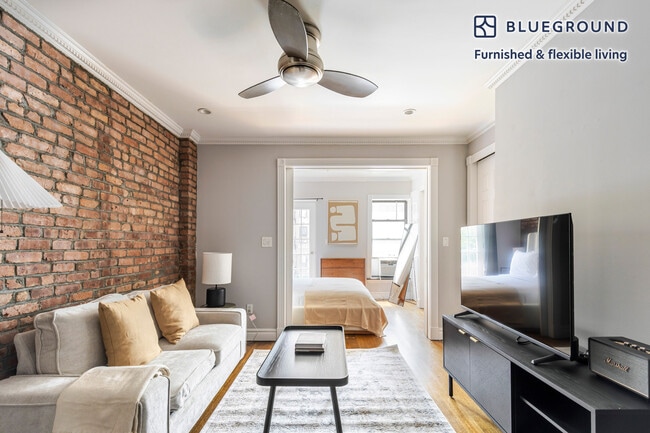 Building Photo - 1373 1st Ave Rental