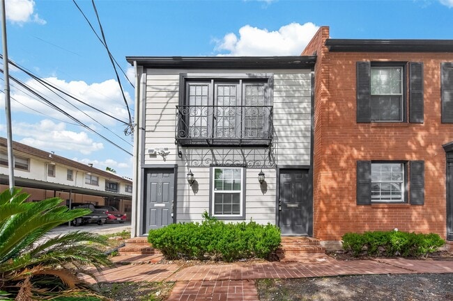 Building Photo - 2710 Mason St