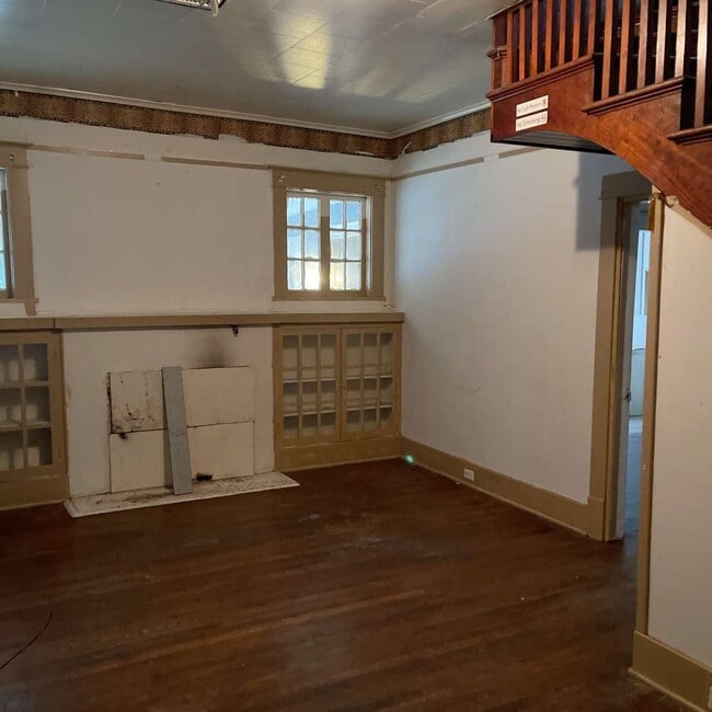 Photo - 112 Linderman Ave