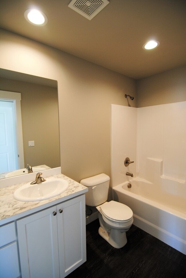 Photo - Newer Rambler in Mary Hill Estates!