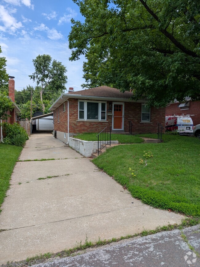 Building Photo - 9035 Bessemer Ave Rental