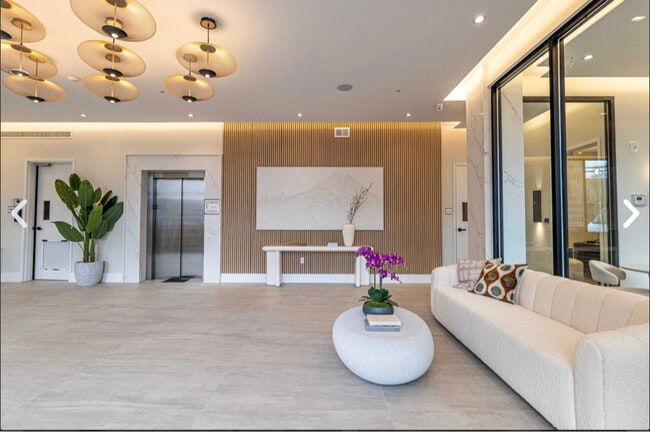 Photo - 1722-1744 Springfield Ave