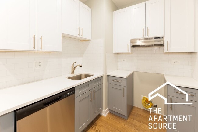 Photo - 428 W Surf St Unidad 1A