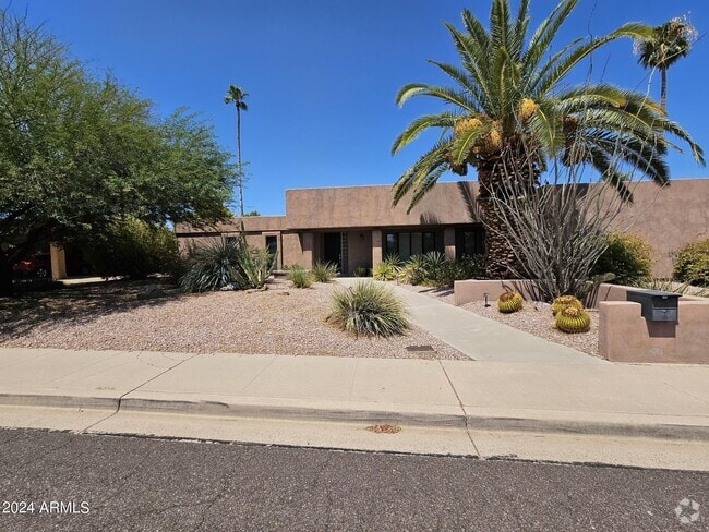 Building Photo - 9450 N 35th St Rental