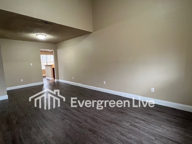 Photo - 203 Barrow Ct