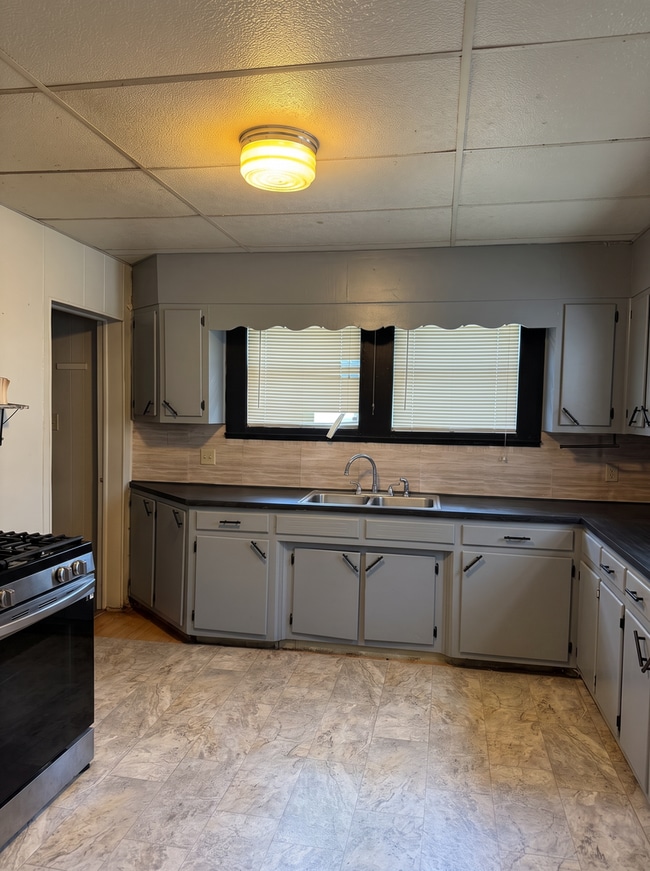 Photo - Spacious 3-Bedroom Home in Bessemer – Vouchers Accepted!