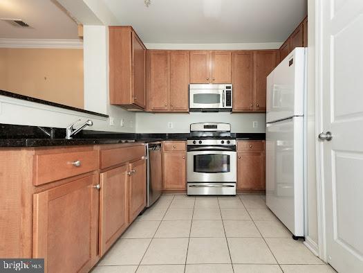 Building Photo - 4850 Eisenhower Ave Unit 413 Rental