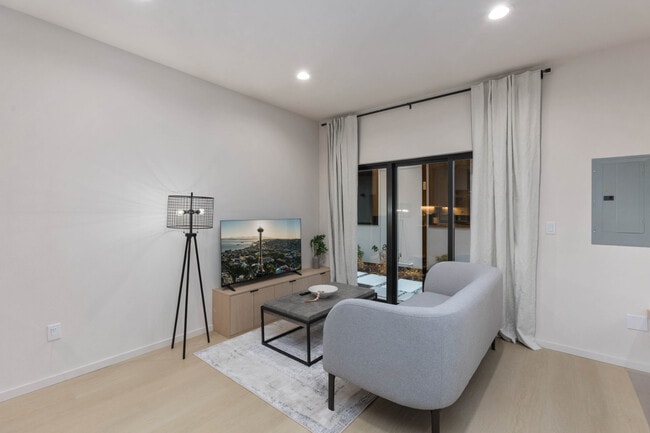 Photo - 8733 13th Ave NW Unidad SI ID1607429P