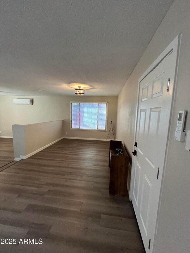 Photo - 10801 N 43rd Dr