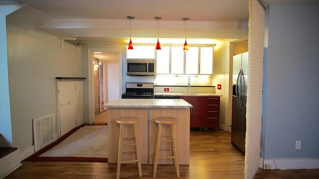 Photo - 124 Almy St Unit 1A