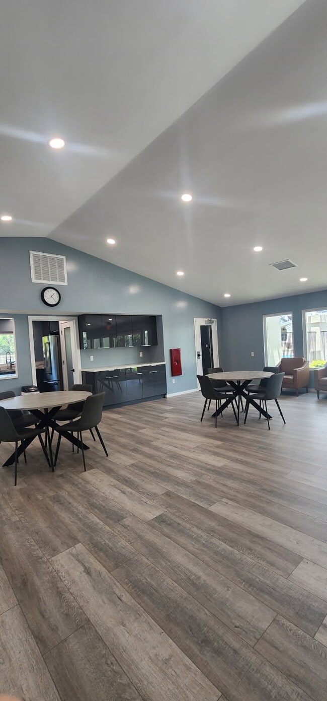 Creekside Senior Apartments 60+
