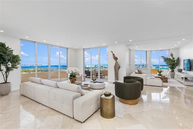 Photo - 808 Brickell Key Dr Unidad 808 Brickell Key Dr # 3901
