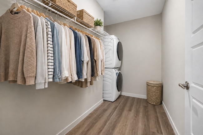 Everly Closet