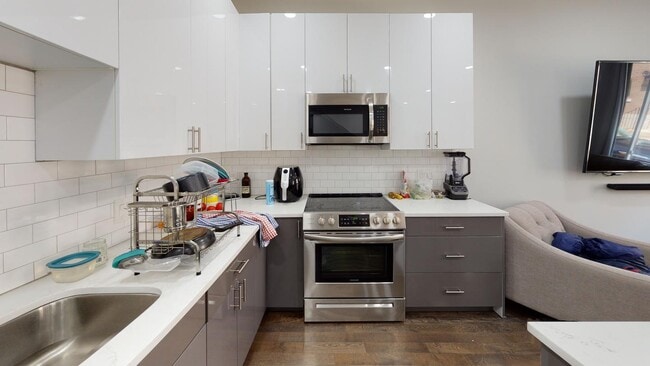 Photo - 1436 Montrose St