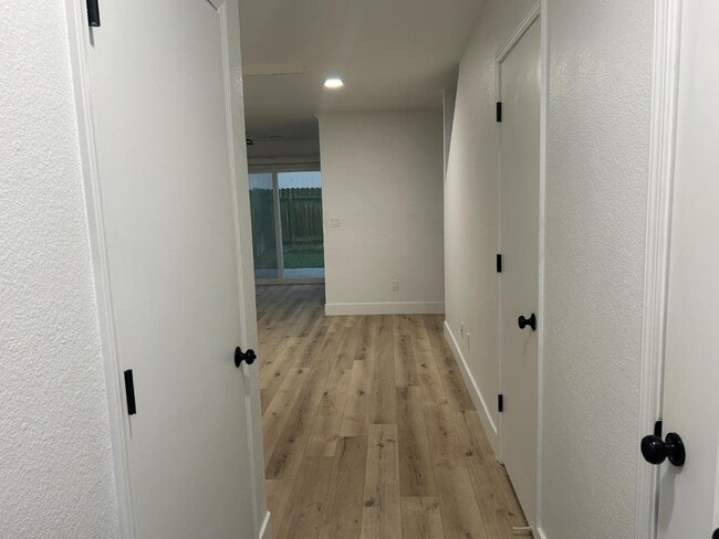 Photo - 139 Dayton Village Pkwy Unidad D