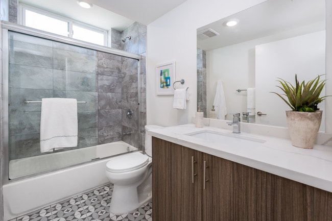 Photo - 29 Willow NoHo