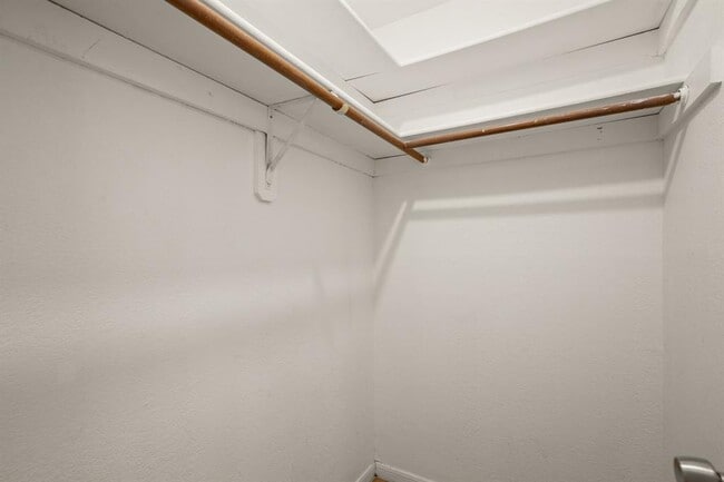 Photo - 1013 W 23rd St Unidad 103