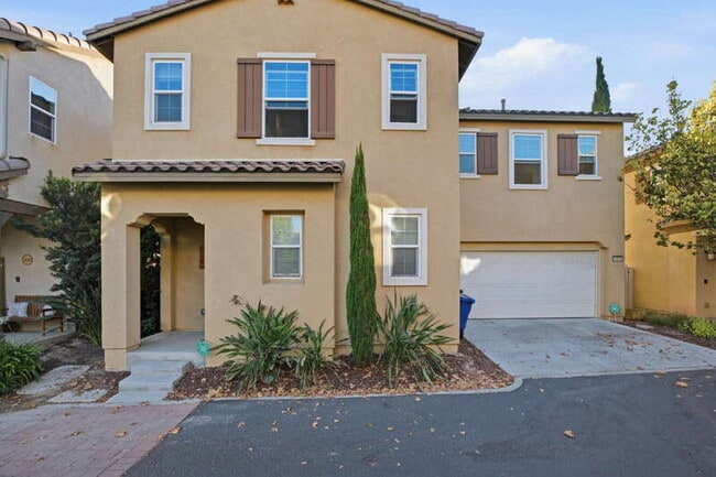 Photo - 1482 Franceschi Dr